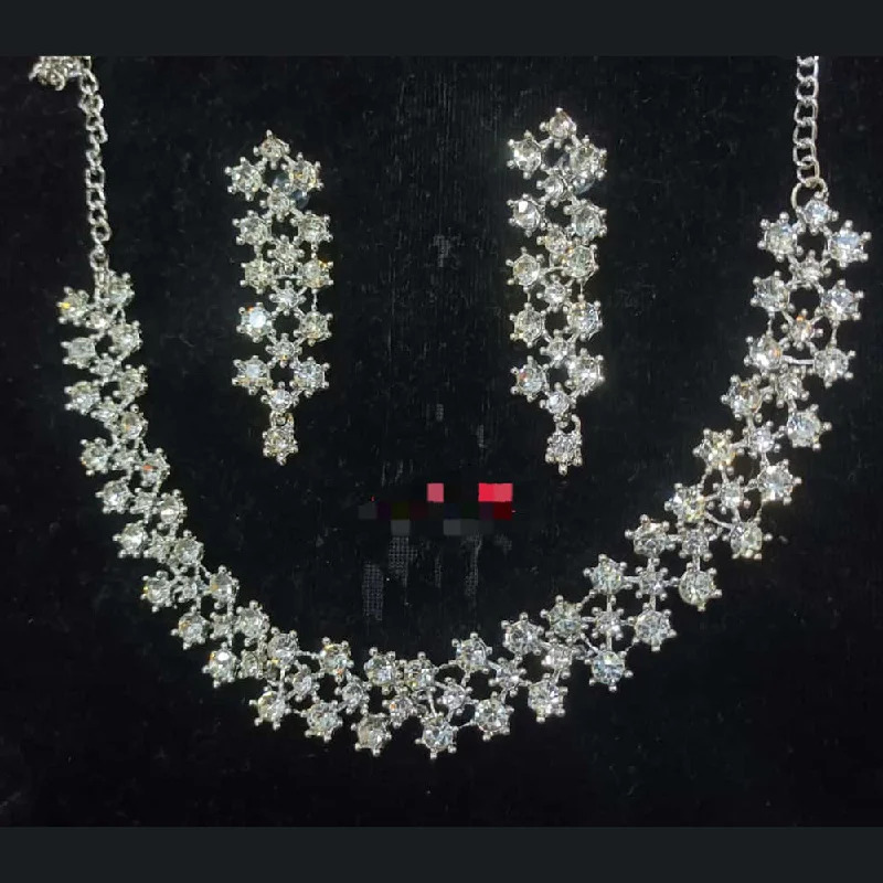 woven necklaces for women-Manisha Jewellery Silver Plated Necklace Set