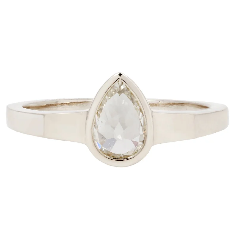 unique solitaire rings for women-Diamond Peak Mojave Ring