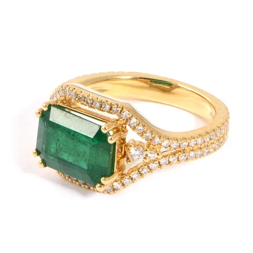 wide gold rings for women-Emerald Ring