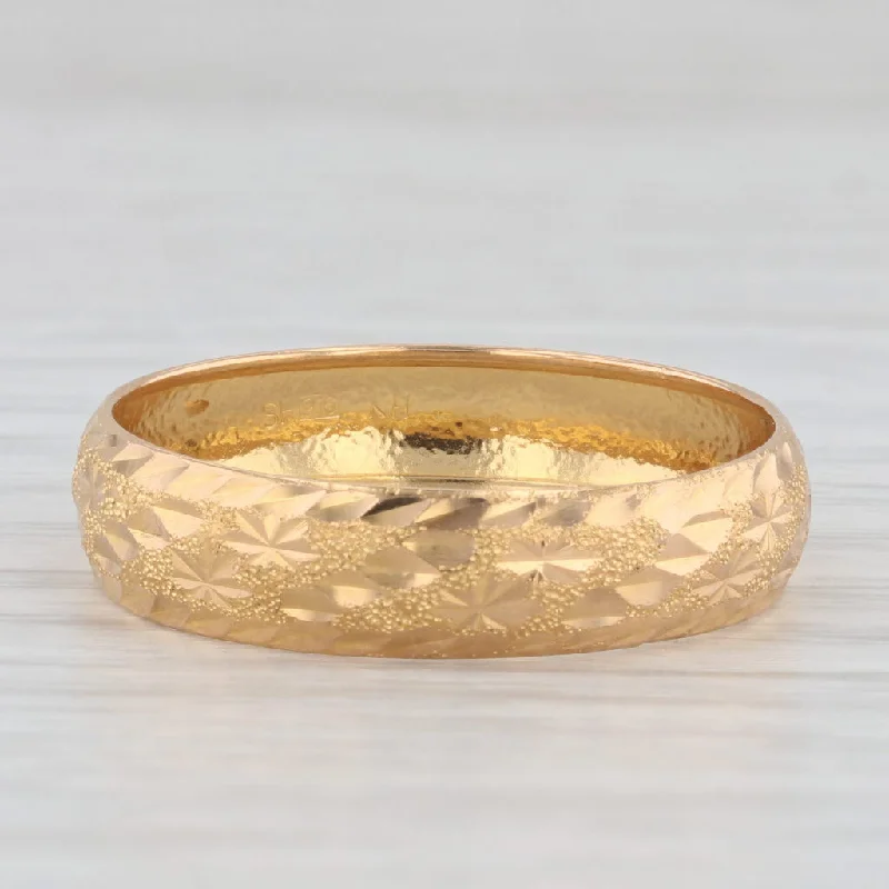 affordable engagement rings for brides-Textured Pattern Wedding Band 22k Yellow Gold Size 10.25-10.5 Ring