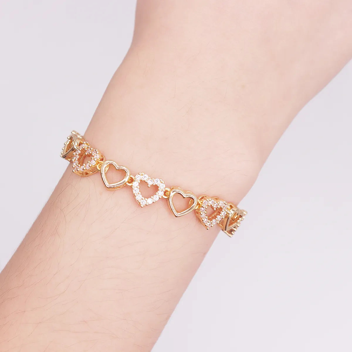 tennis bracelets for women-Vintage Style Heart Shape Alloy Plating Inlay Zircon Gold Plated Women's Bracelets