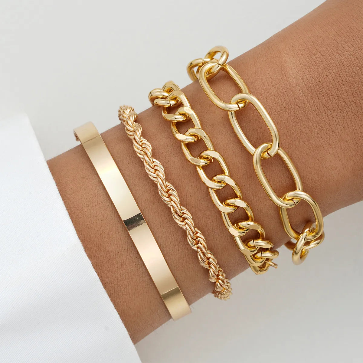 bangles for women-Simple Style Commute Solid Color Gold Plated Alloy Wholesale Bracelets