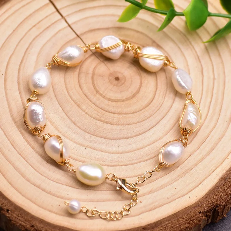 Adjustable Baroque Pearl Bracelet