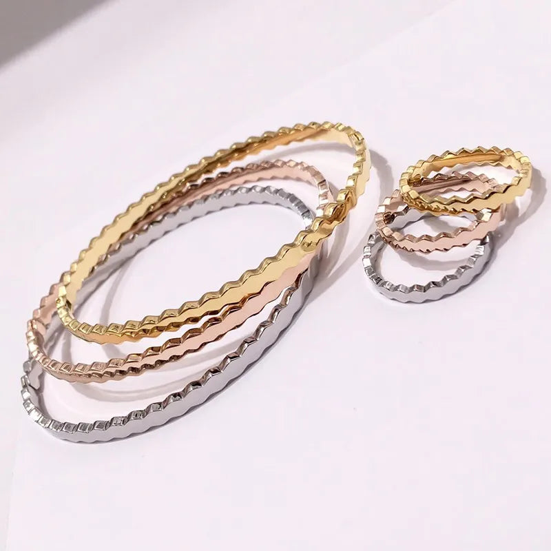 engraved bracelets for women-Copper 18K Gold Plated Simple Style Classic Style Plating Solid Color Bangle