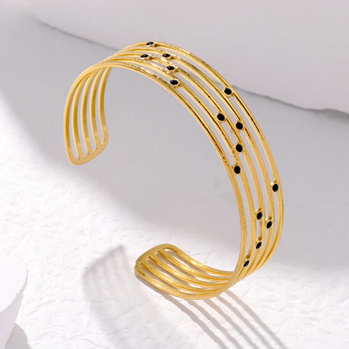 fashion bangles for women-Simple Style Round Dots Stainless Steel Enamel Plating Bangle 1 Piece