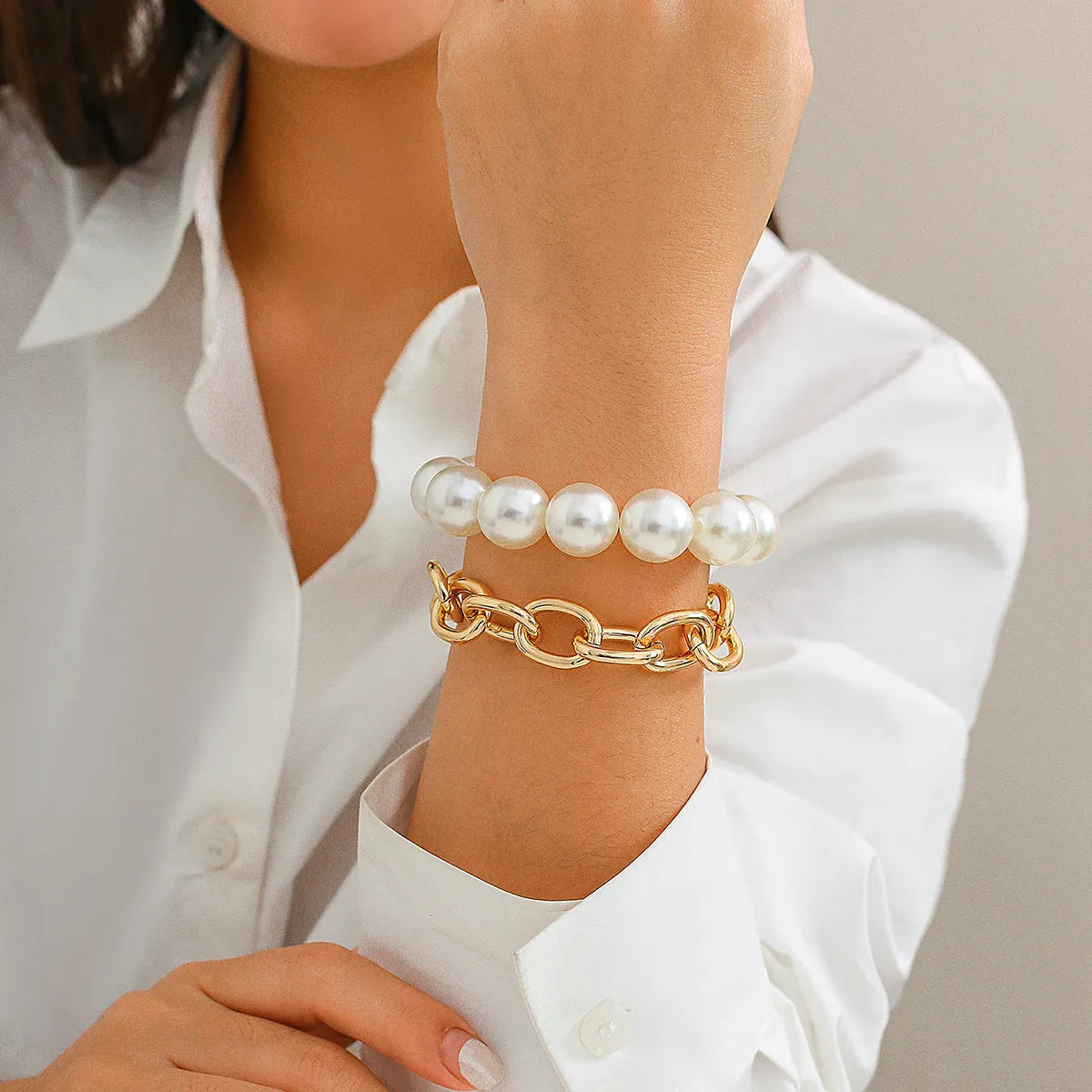 personalized bangles for women-Elegant Exaggerated Geometric Imitation Pearl Aluminum Beaded Plating Women's Bracelets