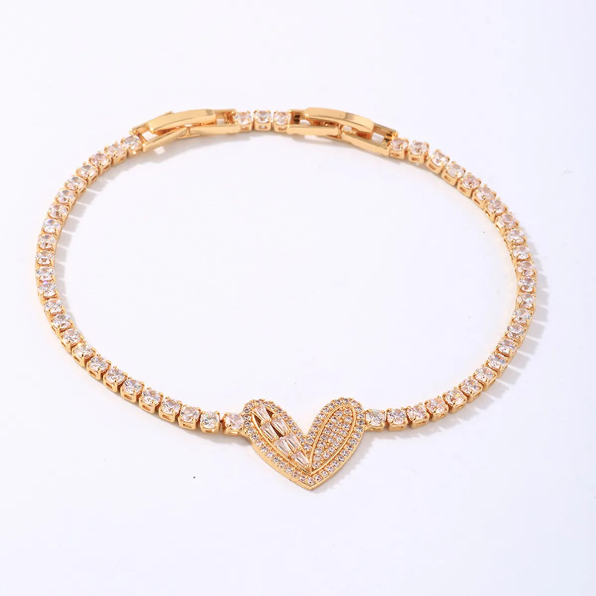 gold cuff bracelets for women-Retro Shiny Heart Shape Copper Plating Inlay Zircon Gold Plated Tennis Bracelet