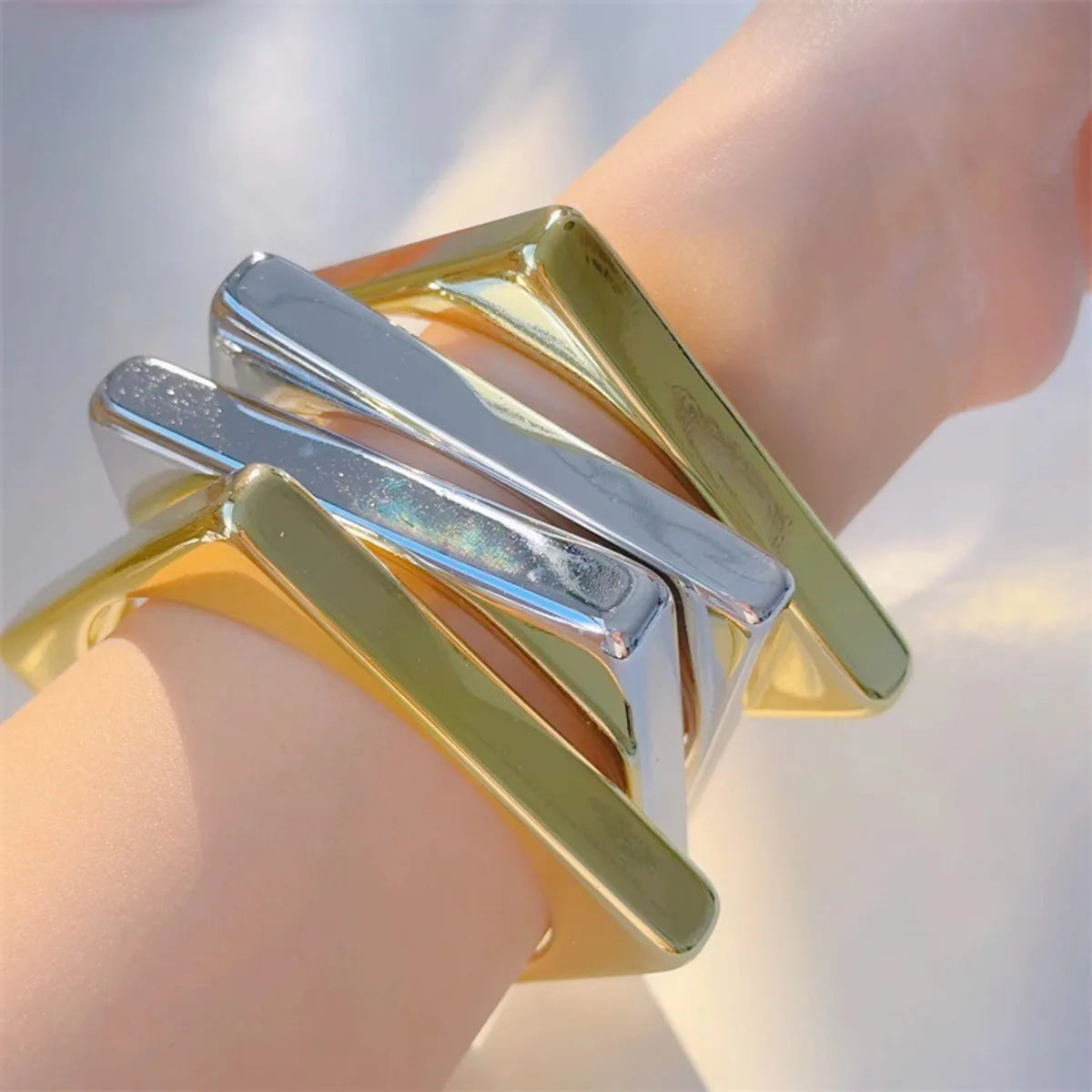 moonstone bracelets for women-Elegant Simple Style Geometric Resin Women's Bangle